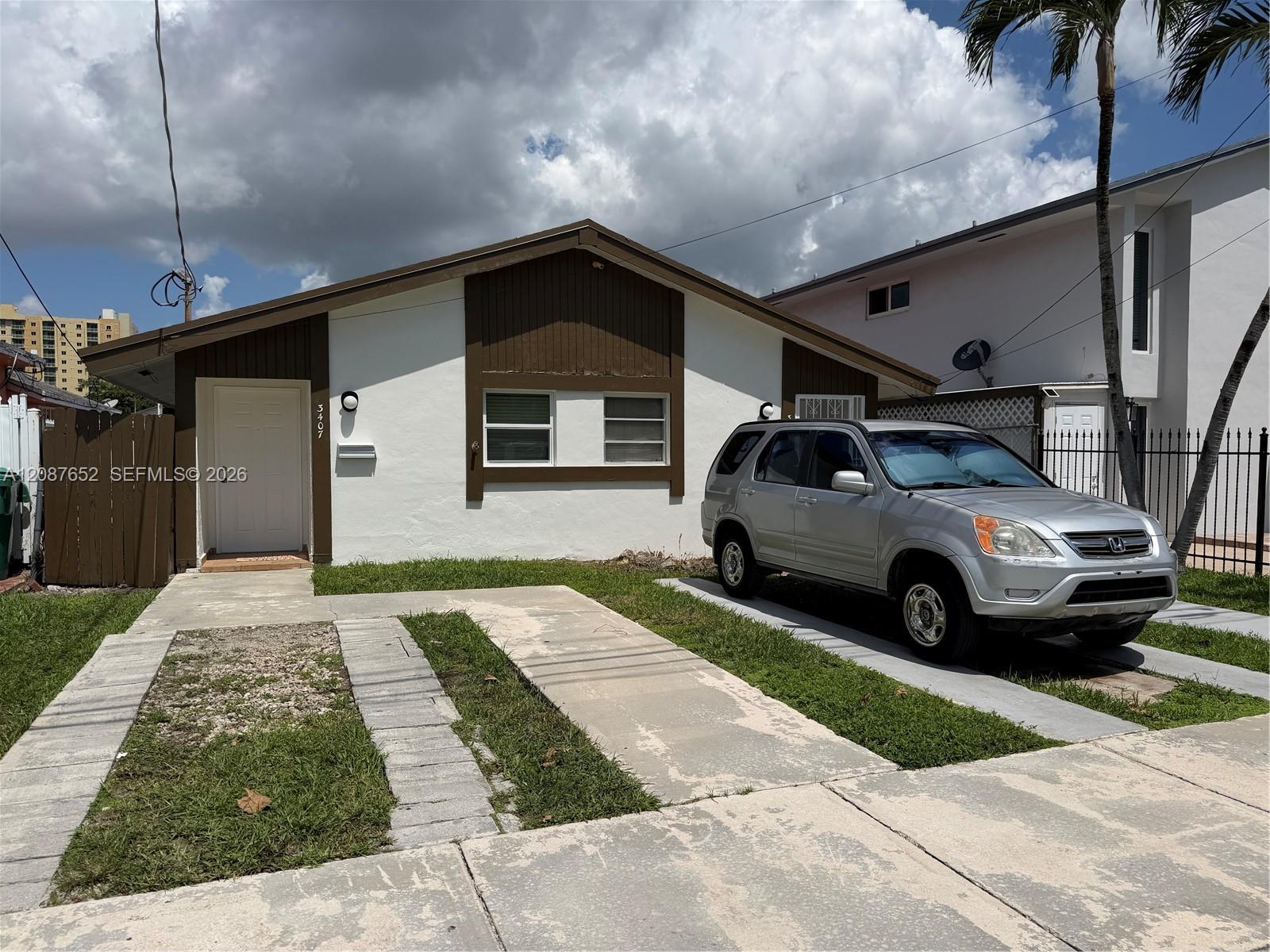 3405 SW 24th Street