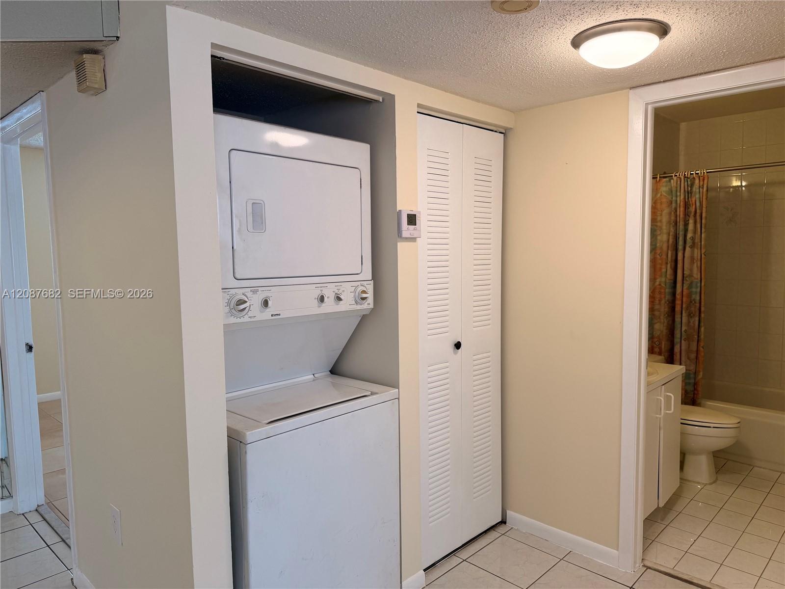 8019 Lake Drive 202 Property Photo 12