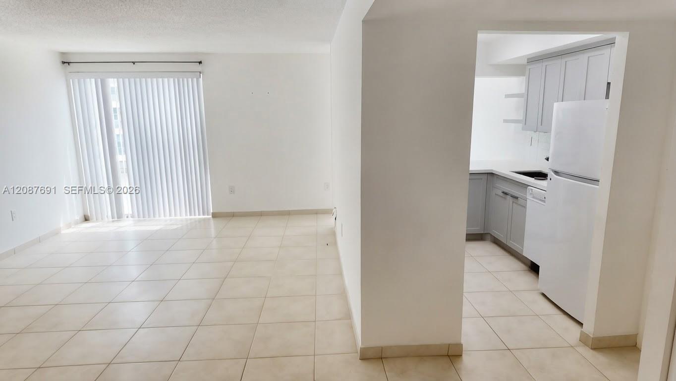 200 177th Drive 308 Property Photo 11
