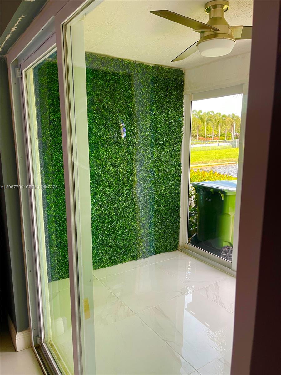 A12087700 Property Photo 8