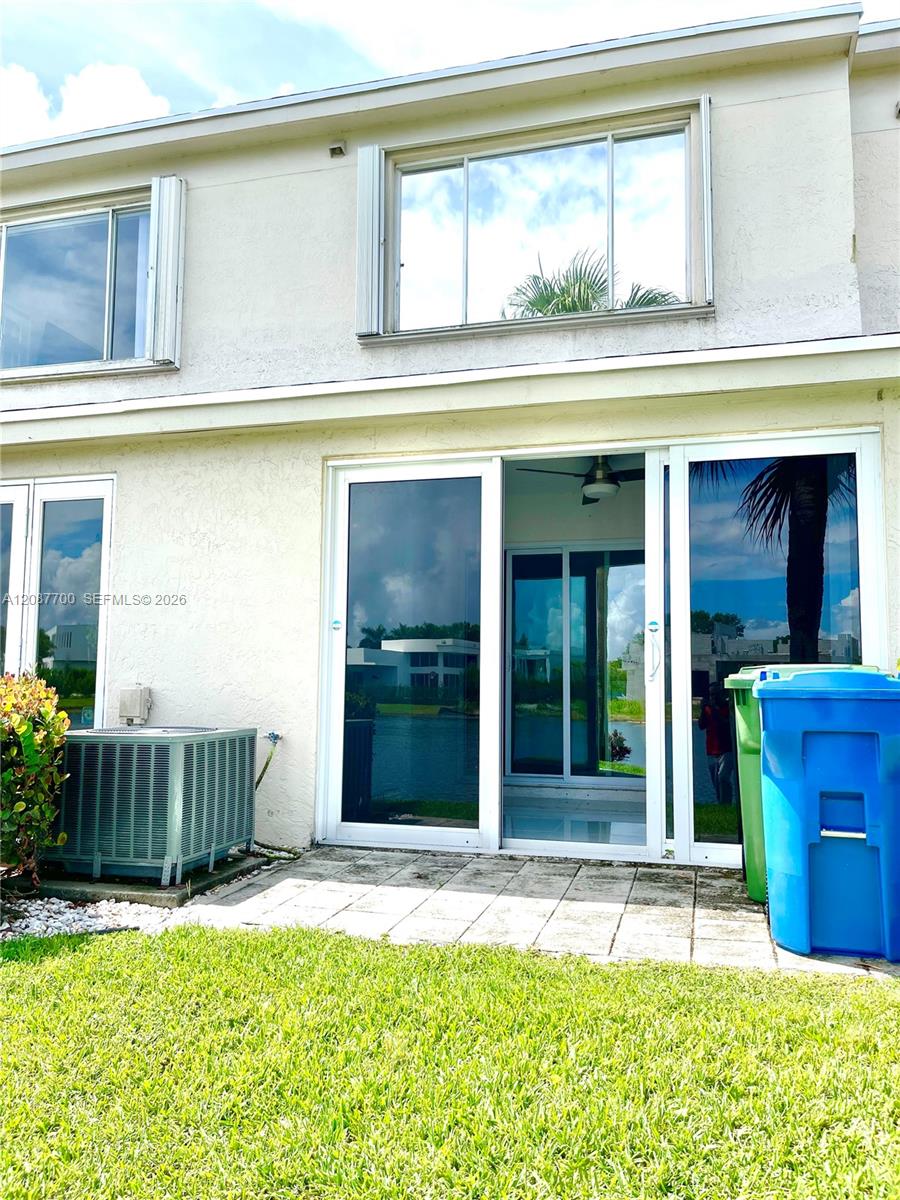 A12087700 Property Photo 14