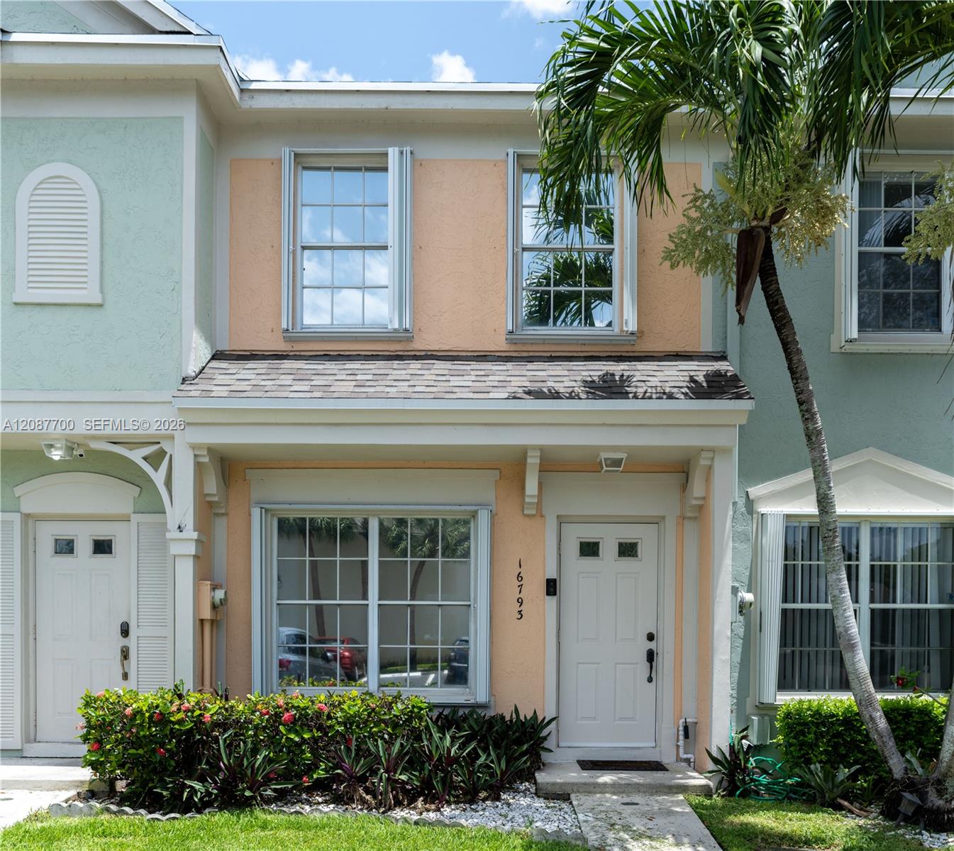 A12087700 Property Photo 20