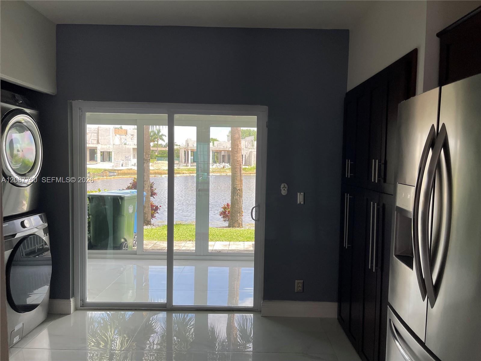 A12087700 Property Photo 24