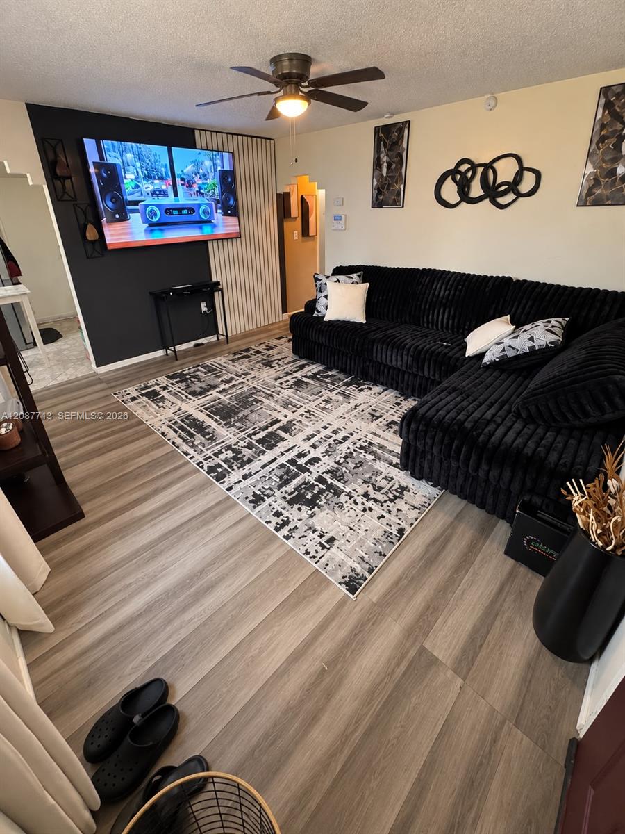 2101 Nw 87th Street Property Photo 5