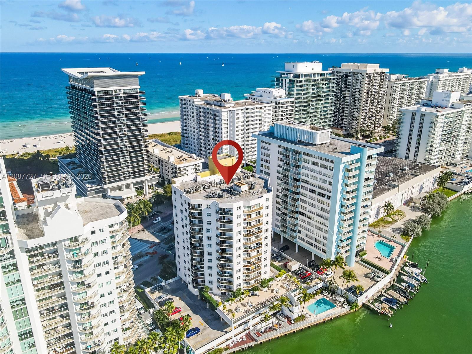 5880 Collins Avenue Ph3 Property Photo 4