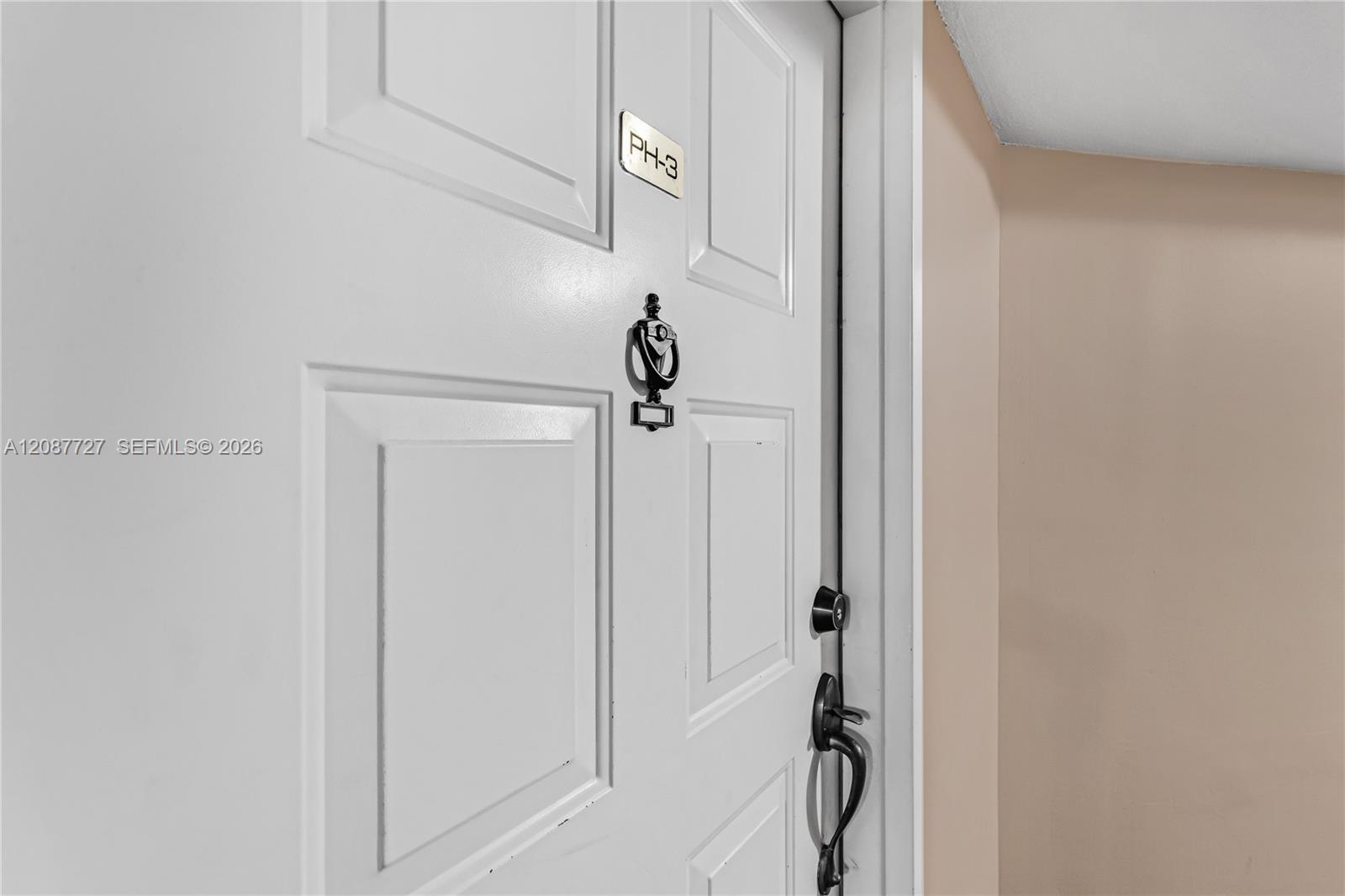 5880 Collins Avenue Ph3 Property Photo 12