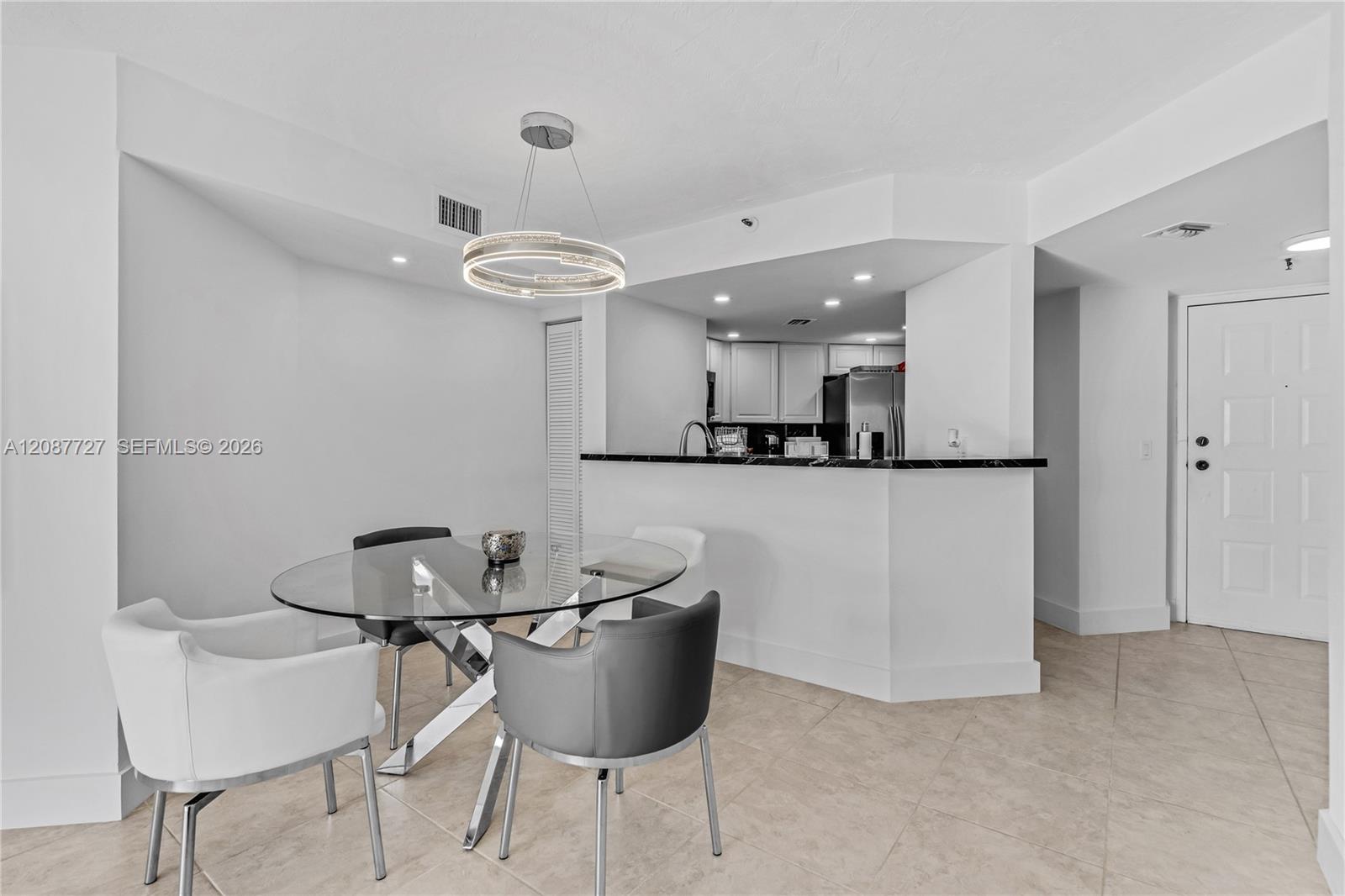 5880 Collins Avenue Ph3 Property Photo 15