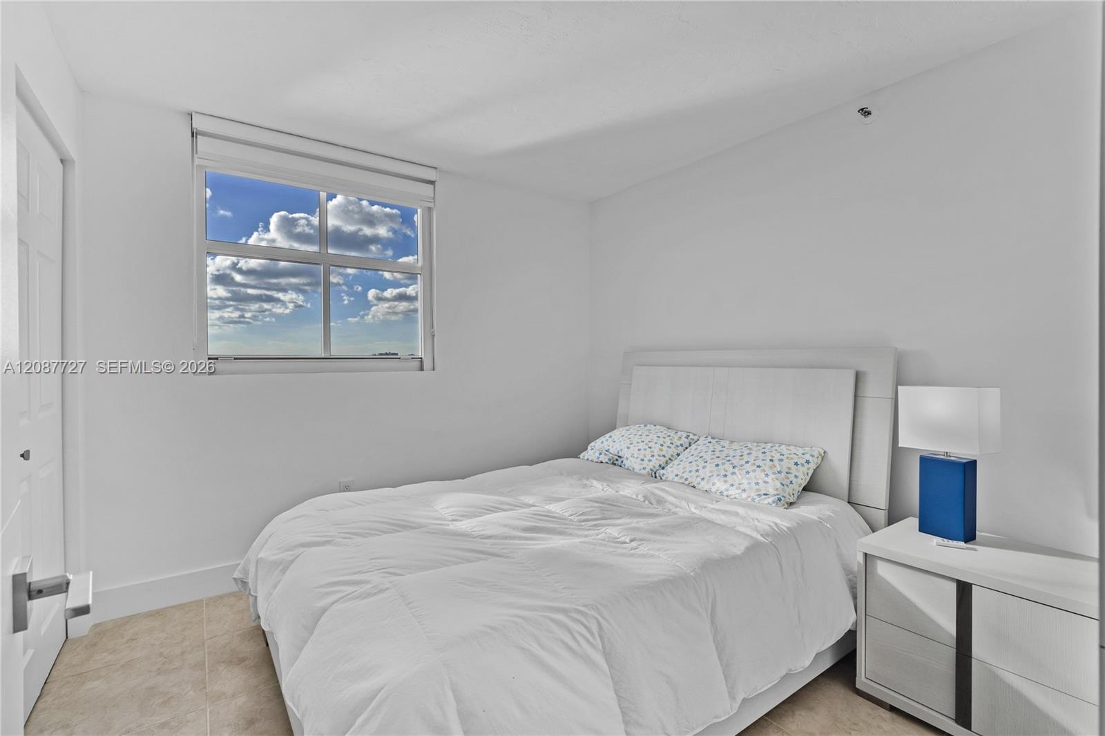 5880 Collins Avenue Ph3 Property Photo 30