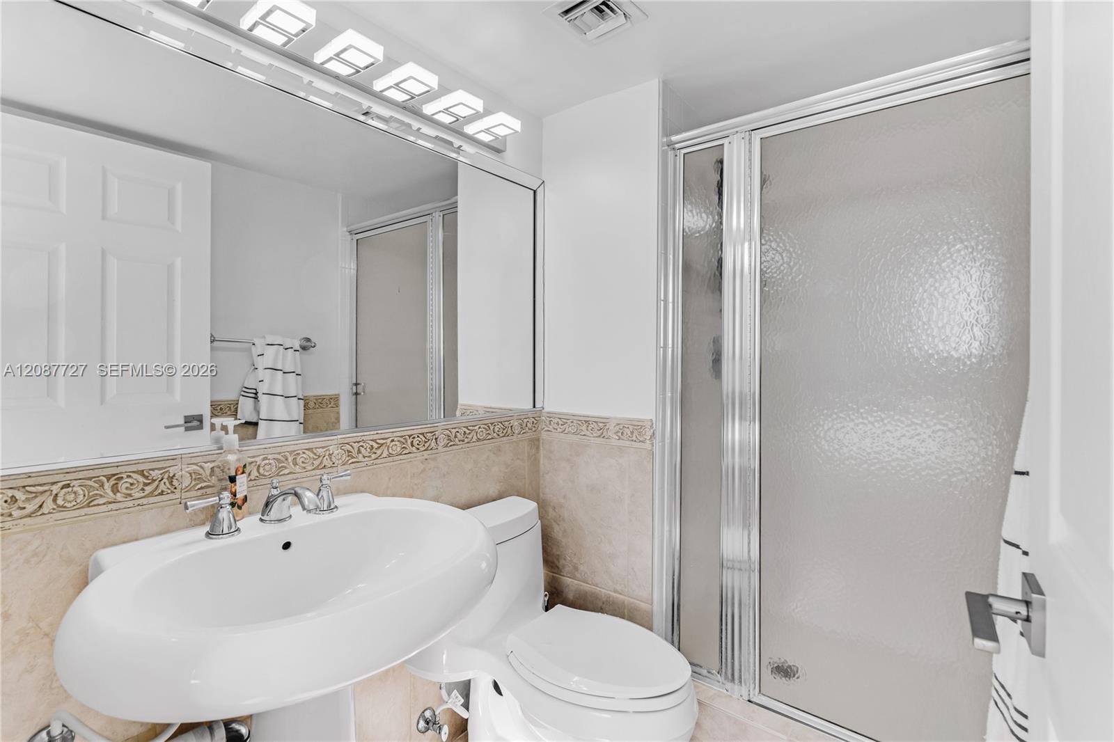 5880 Collins Avenue Ph3 Property Photo 31