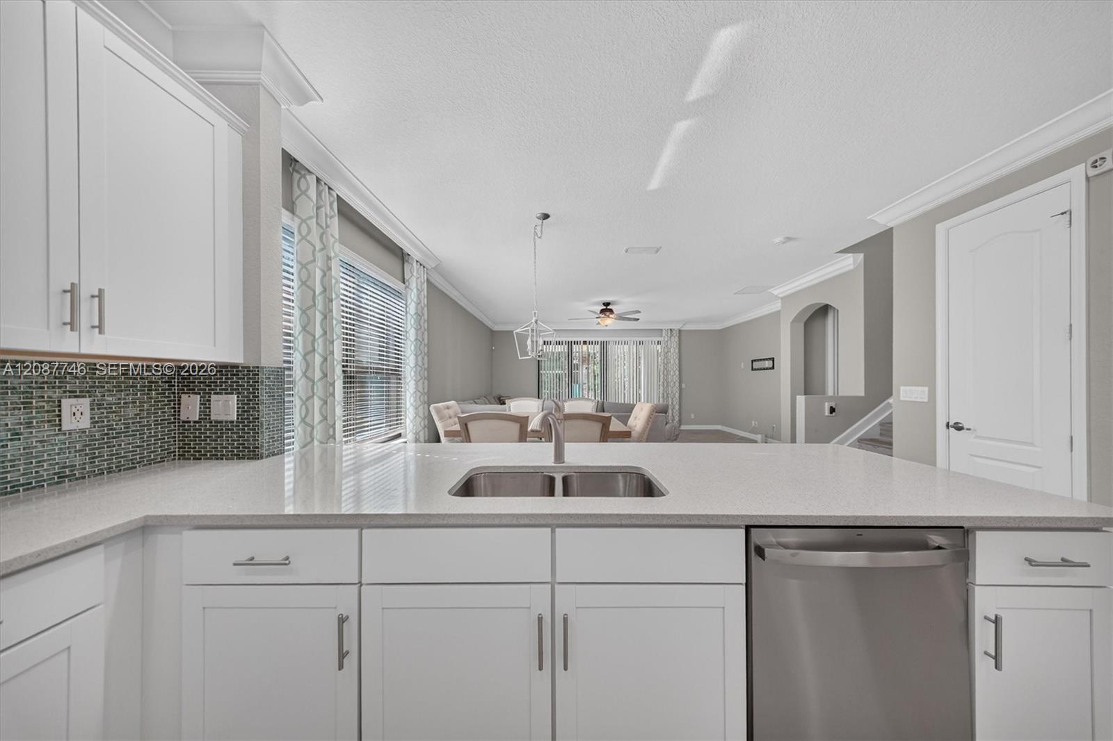 9062 Gulf Cove Drive Property Photo 11