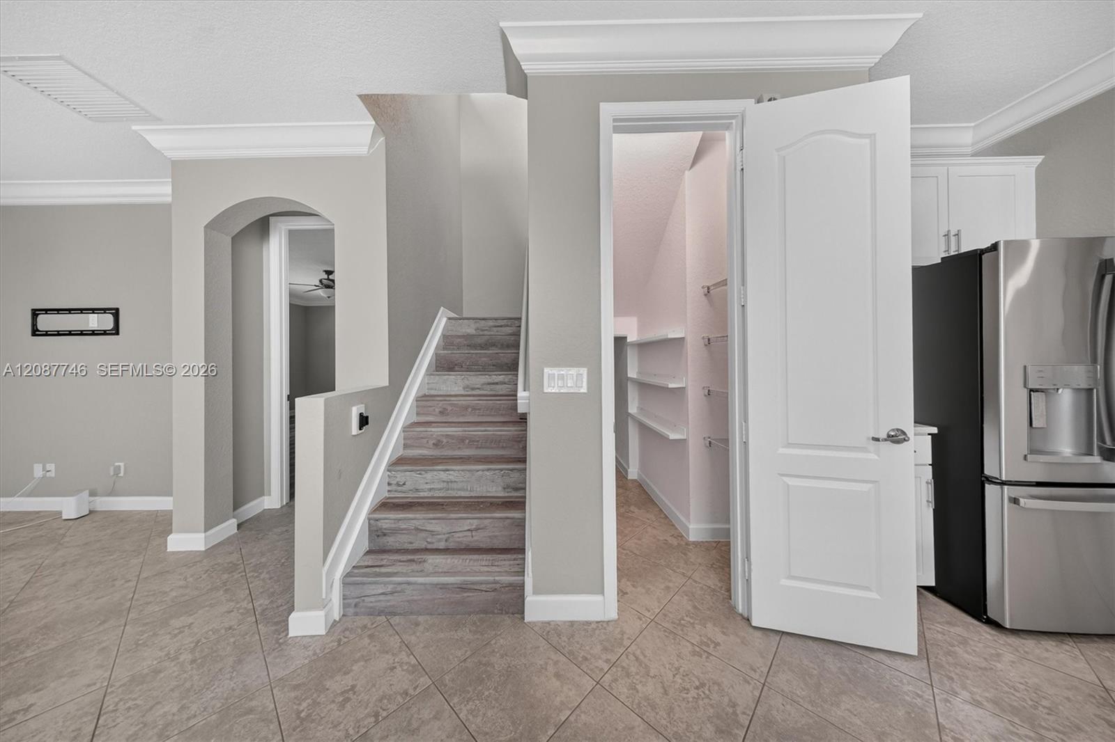 9062 Gulf Cove Drive Property Photo 13