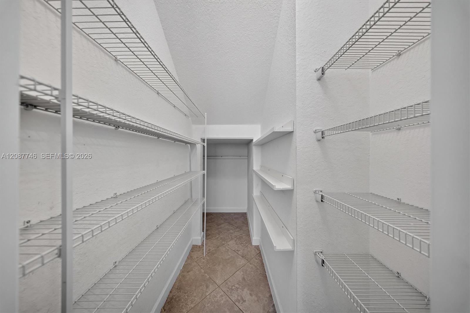 9062 Gulf Cove Drive Property Photo 26