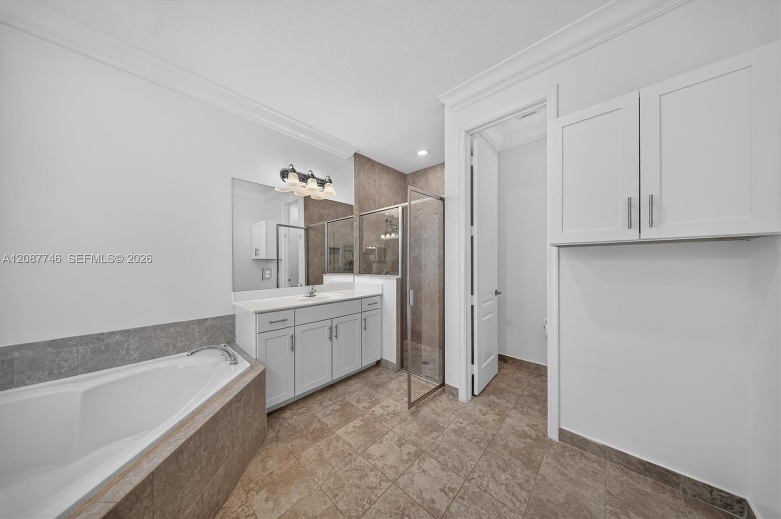 9062 Gulf Cove Drive Property Photo 29
