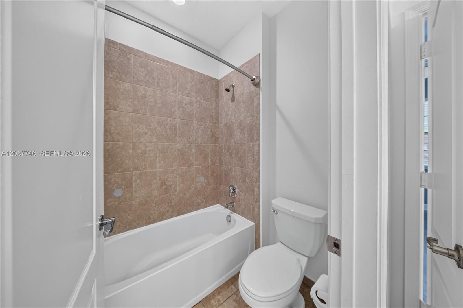 9062 Gulf Cove Drive Property Photo 35