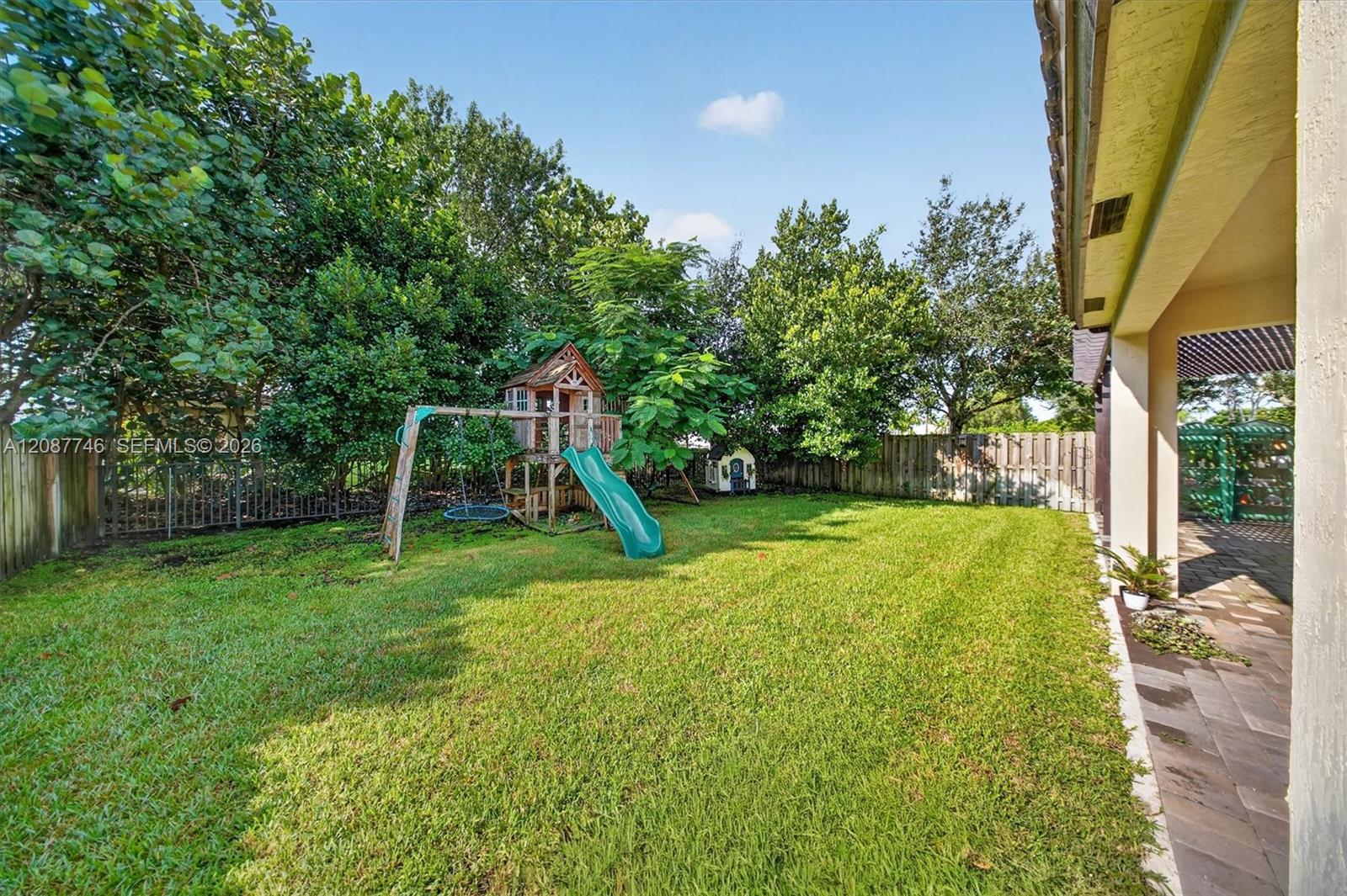 9062 Gulf Cove Drive Property Photo 47