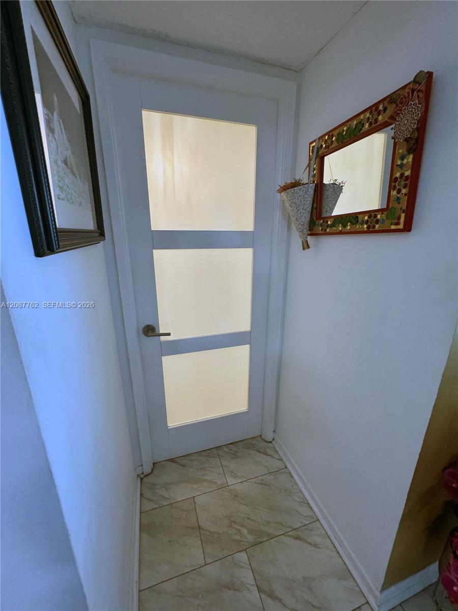 2851 Ne 183rd Street 303e Property Photo 14