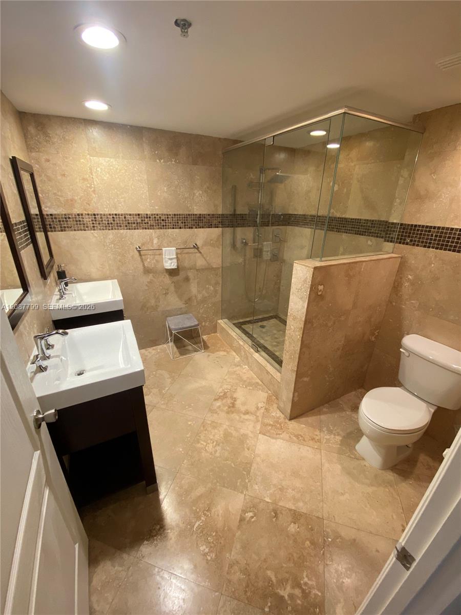 110 N Federal Highway 705 Property Photo 5