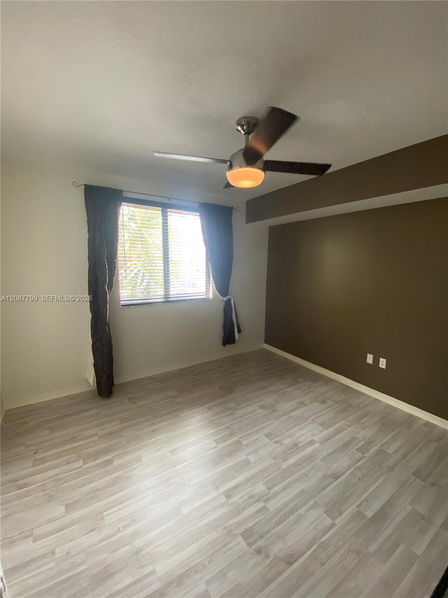 110 N Federal Highway 705 Property Photo 9