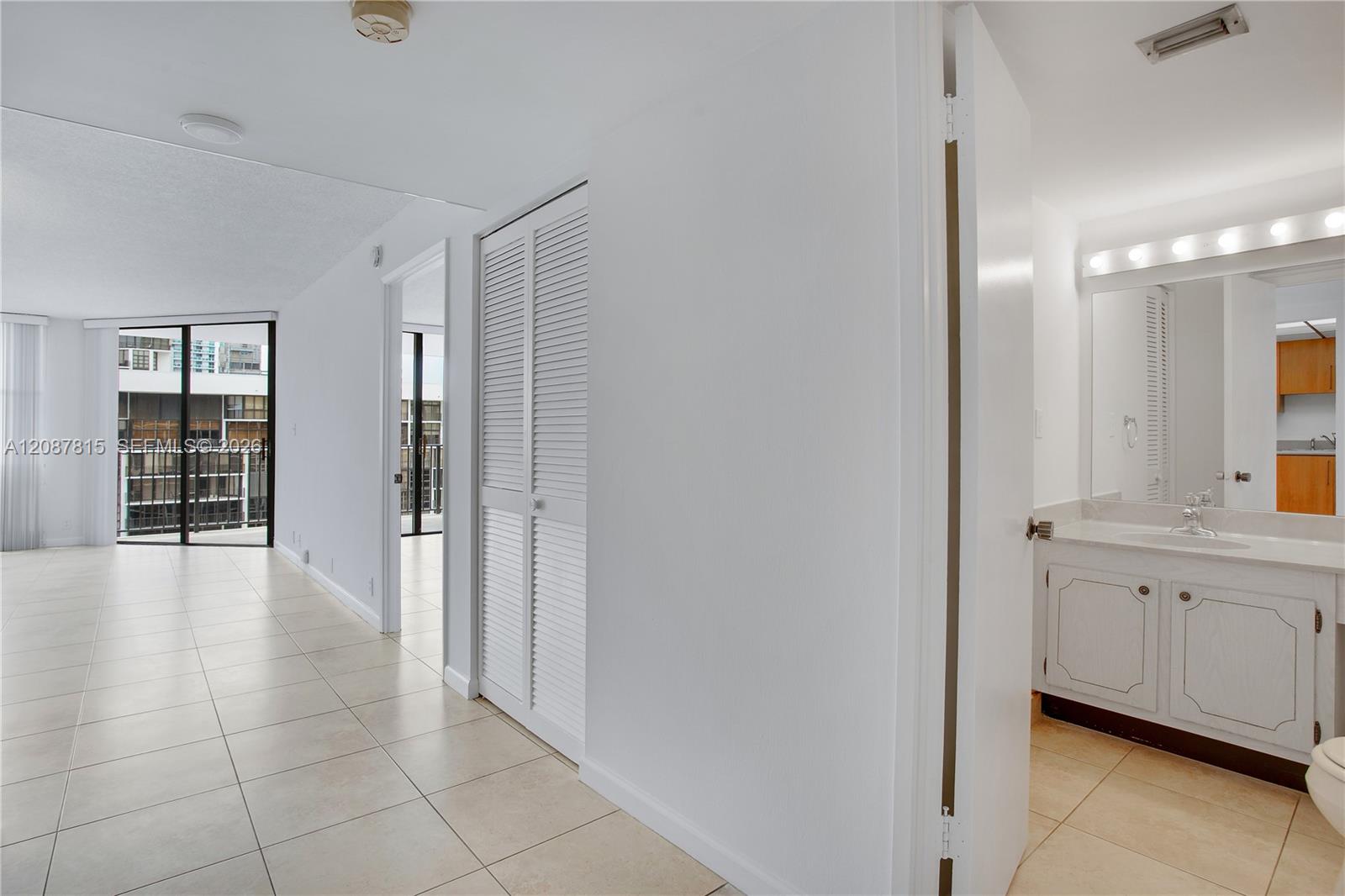 1901 Brickell Avenue B1702 Property Photo 14