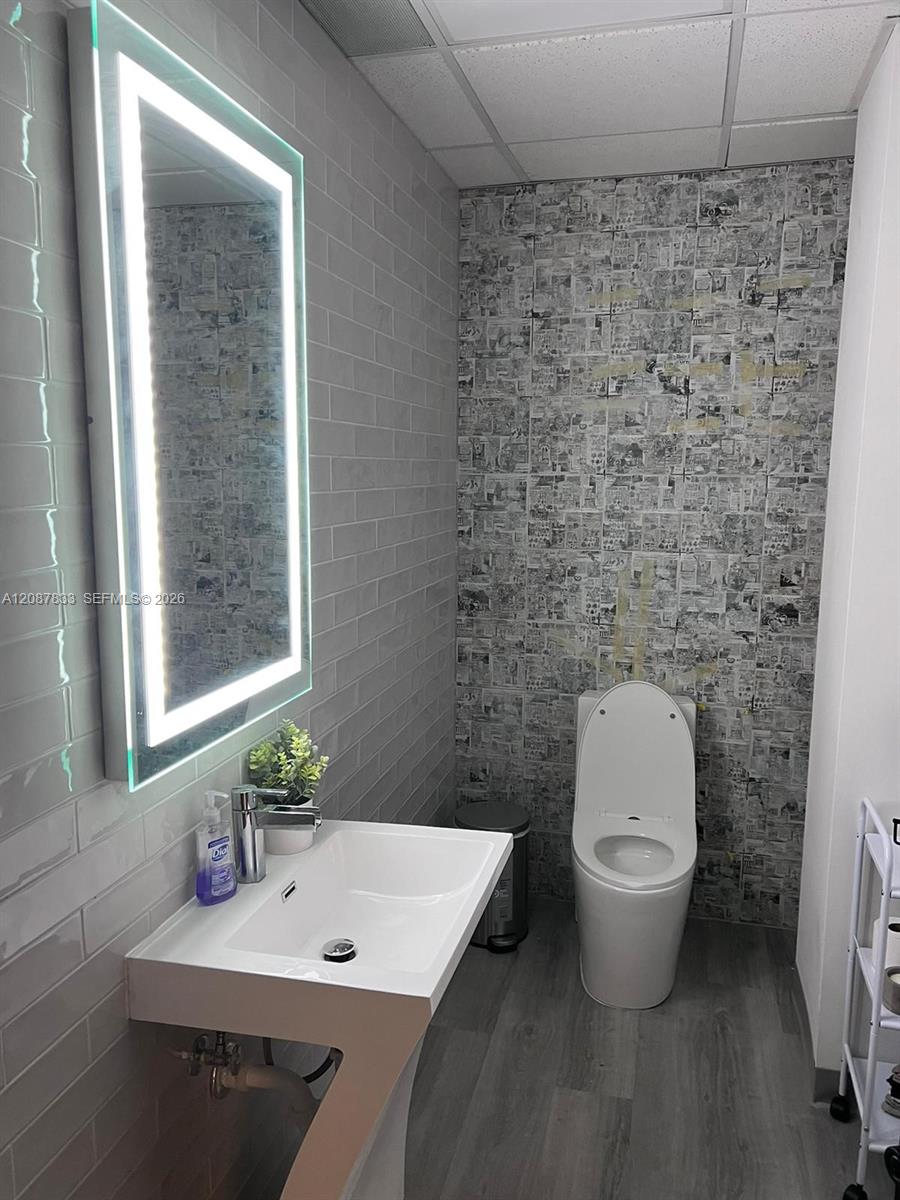 A12087833 Property Photo 11