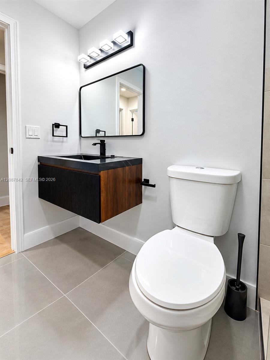 4804 Garden Avenue B Property Photo 1