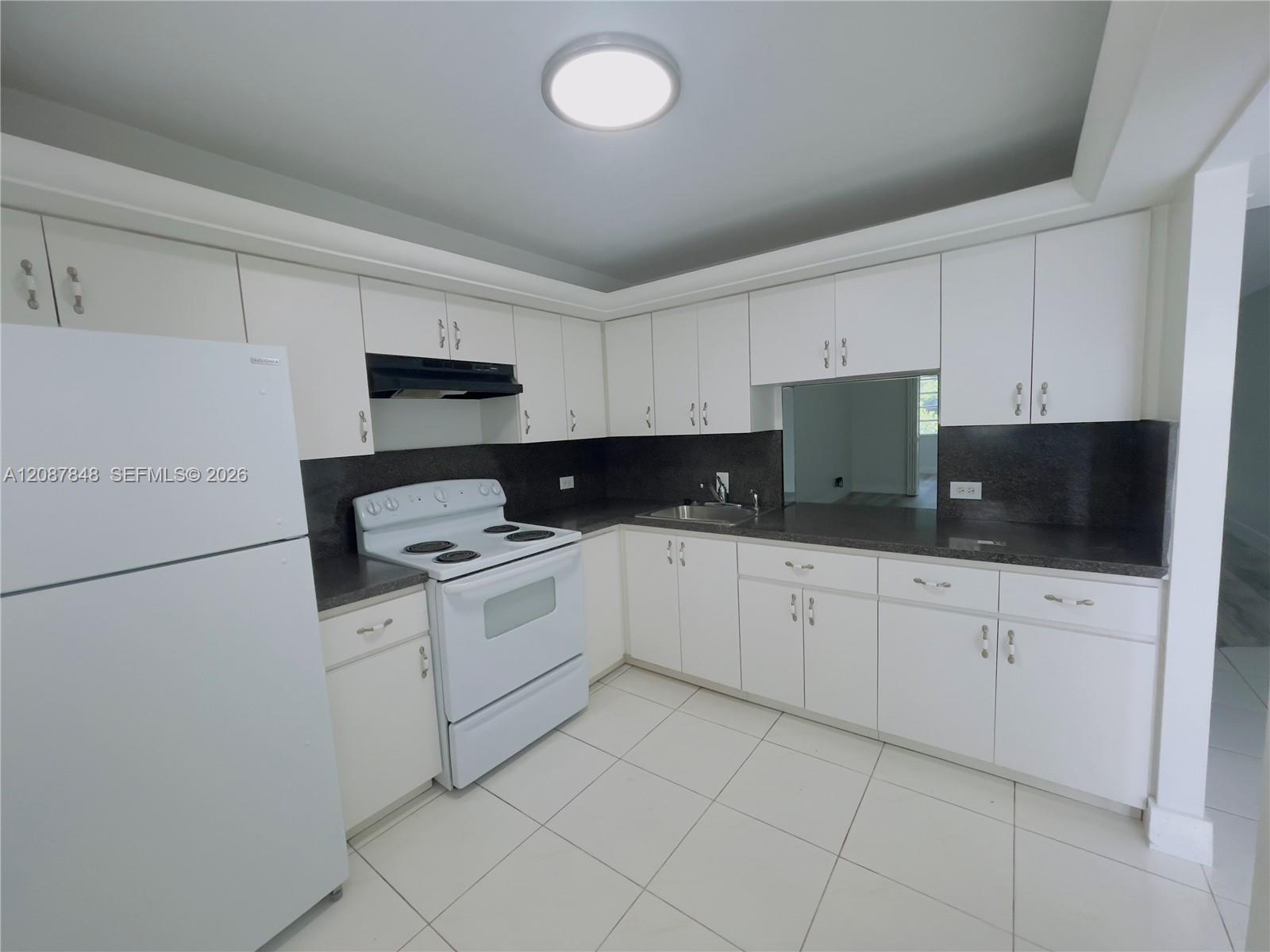 443 Ne 195th Street 338 Property Photo 1