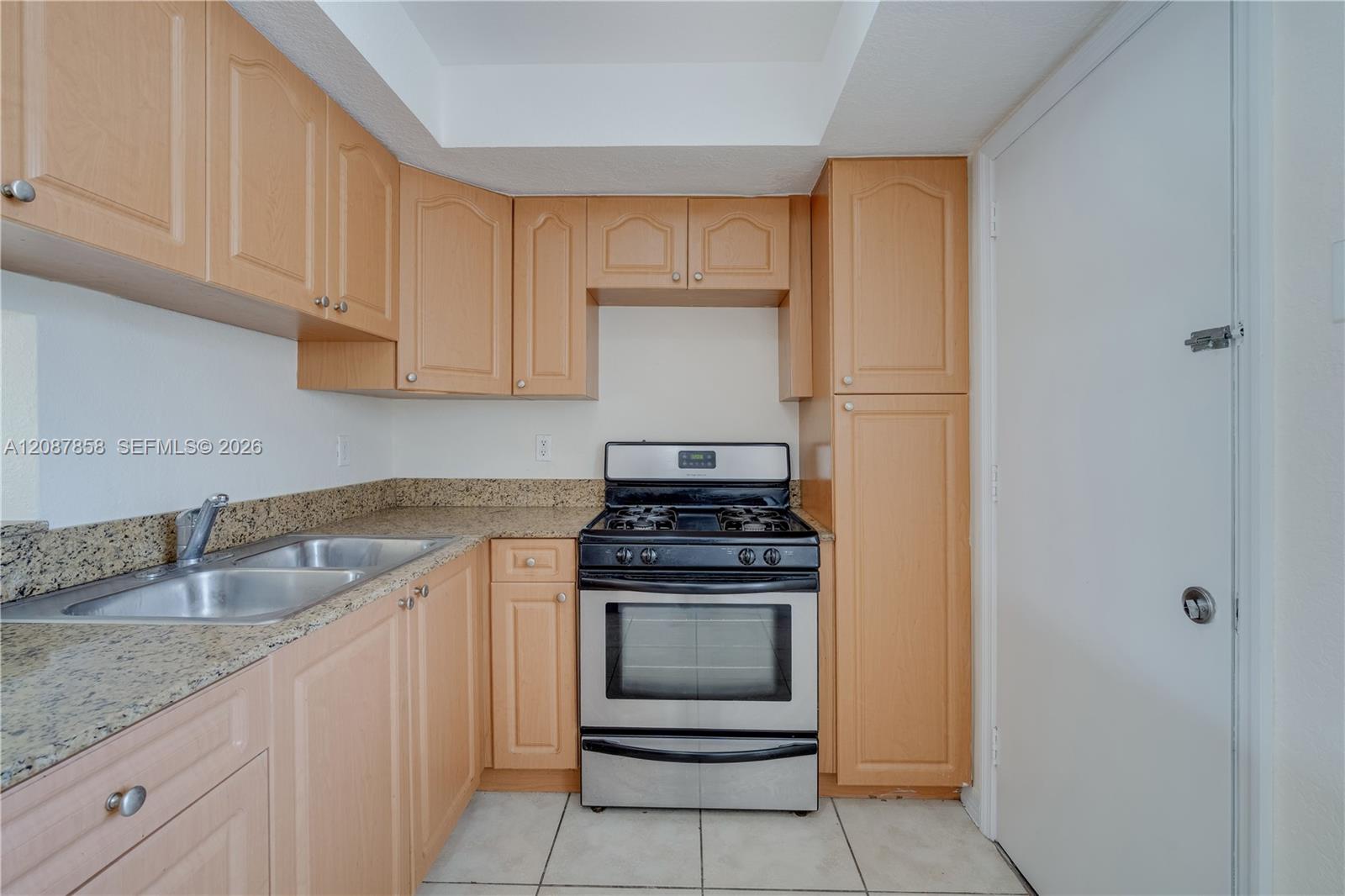 A12087858 Property Photo 8