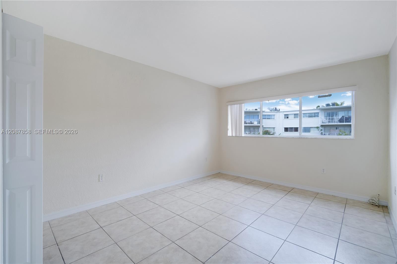 A12087858 Property Photo 11