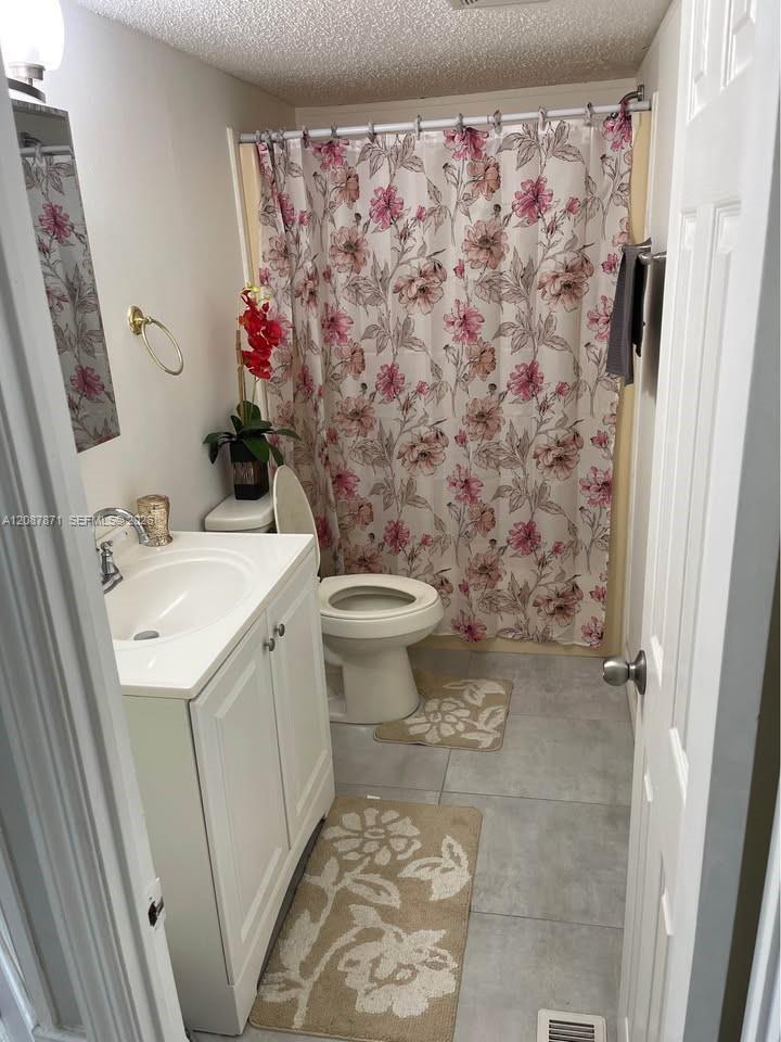 A12087871 Property Photo 13