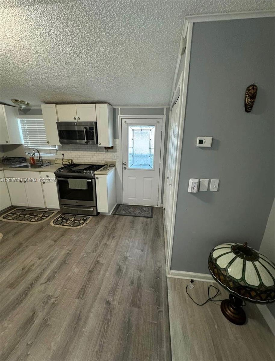 A12087871 Property Photo 17