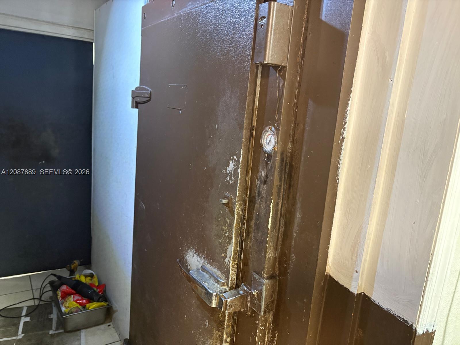 A12087889 Property Photo 13
