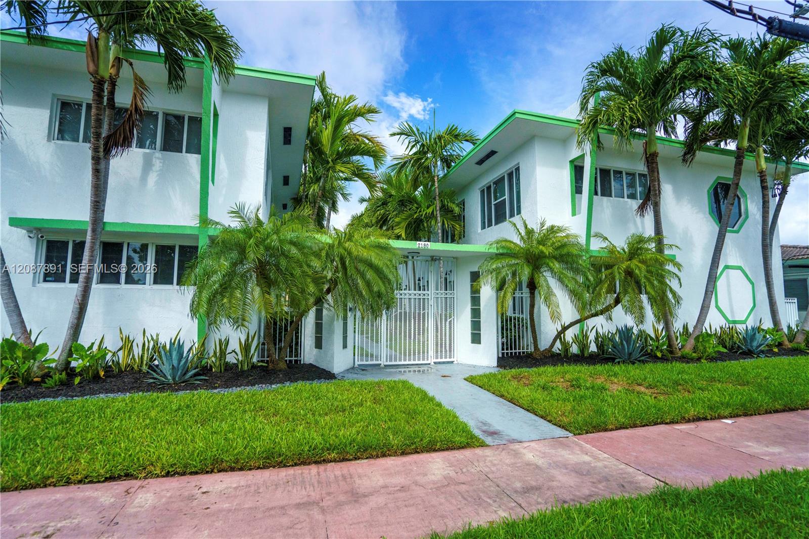2180 Bay Drive 4B Property Photo 1