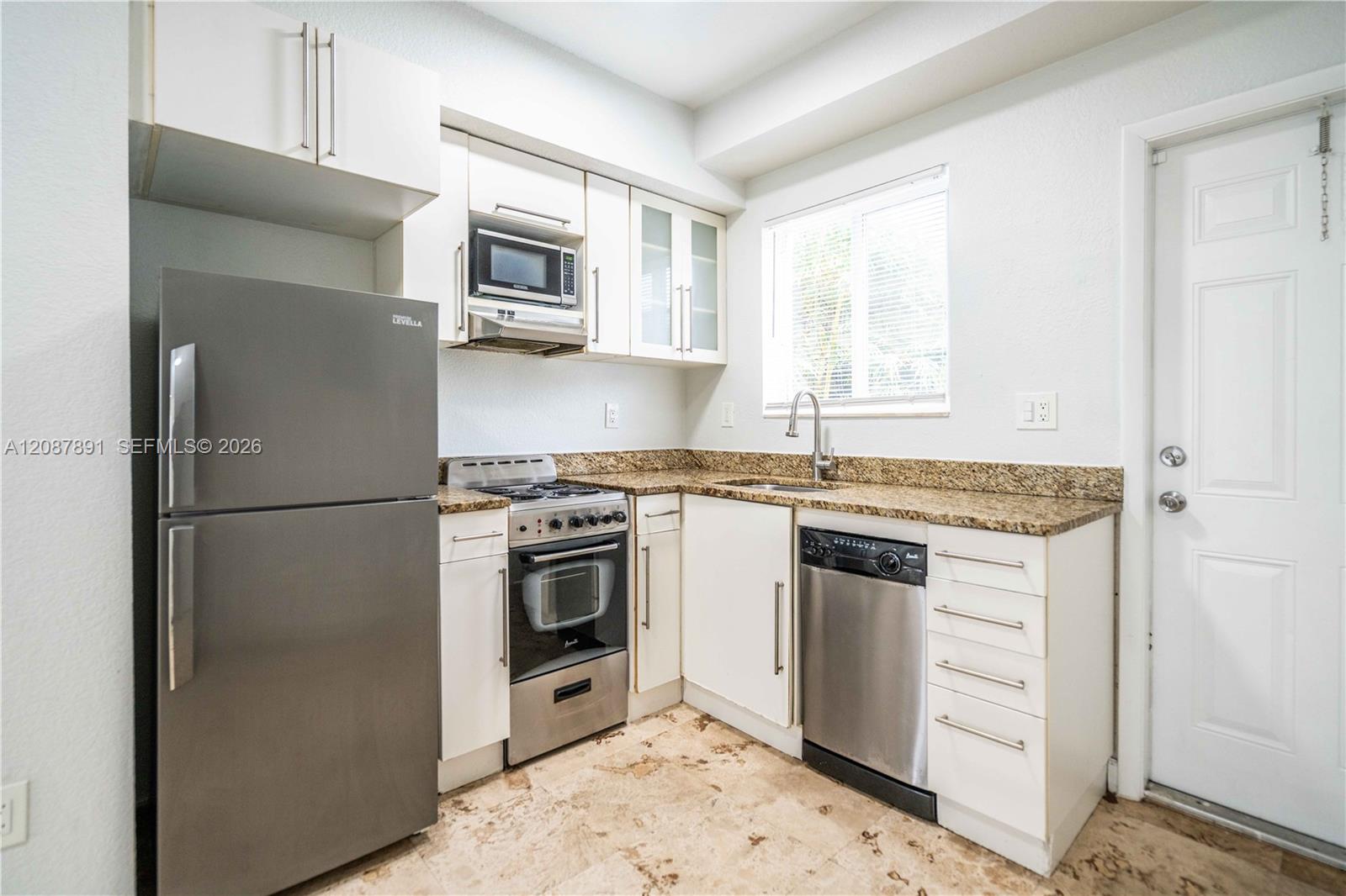 2180 Bay Drive 4b Property Photo 7