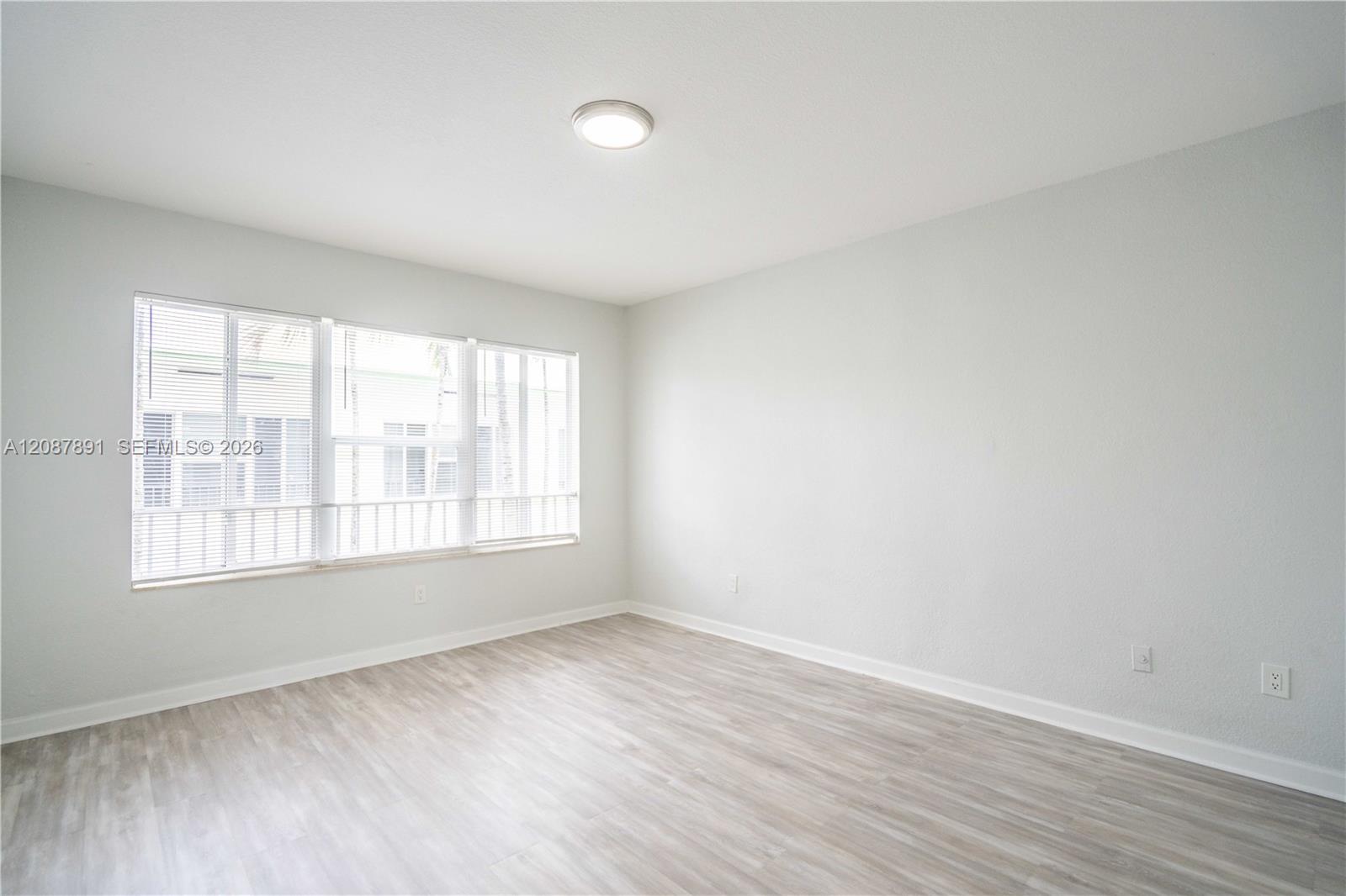 2180 Bay Drive 4b Property Photo 12