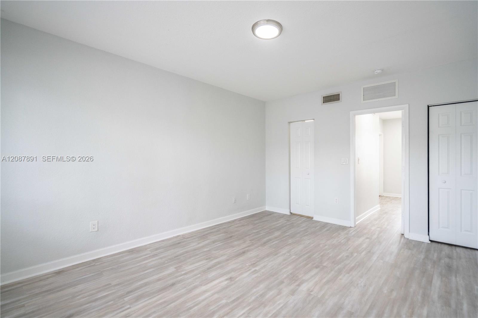 2180 Bay Drive 4b Property Photo 15