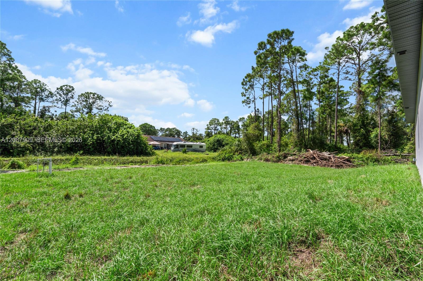 936 Anthony E Street Property Photo 15