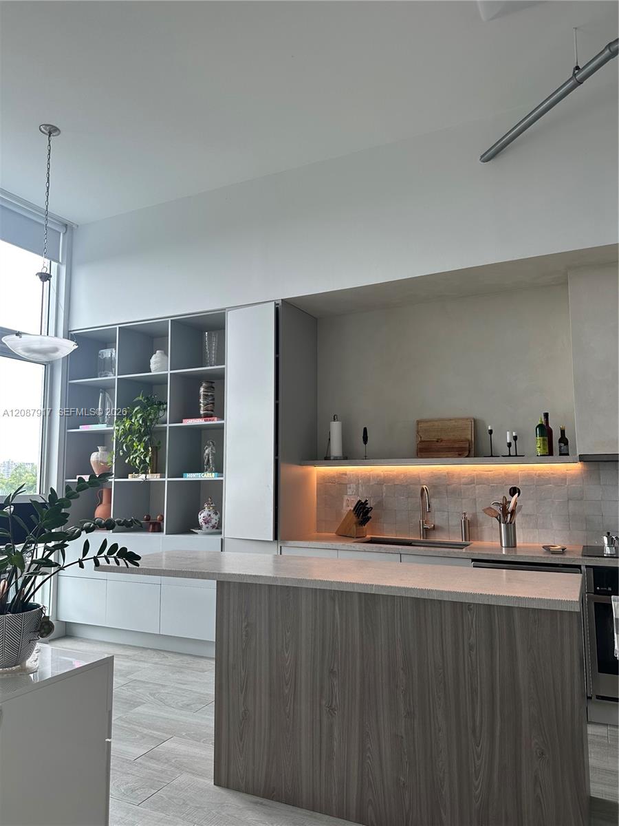 A12087917 Property Photo 13