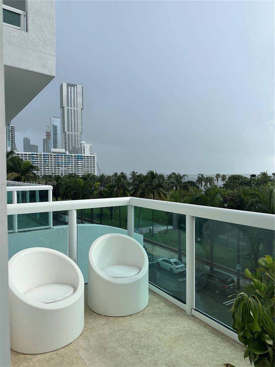 A12087917 Property Photo 15