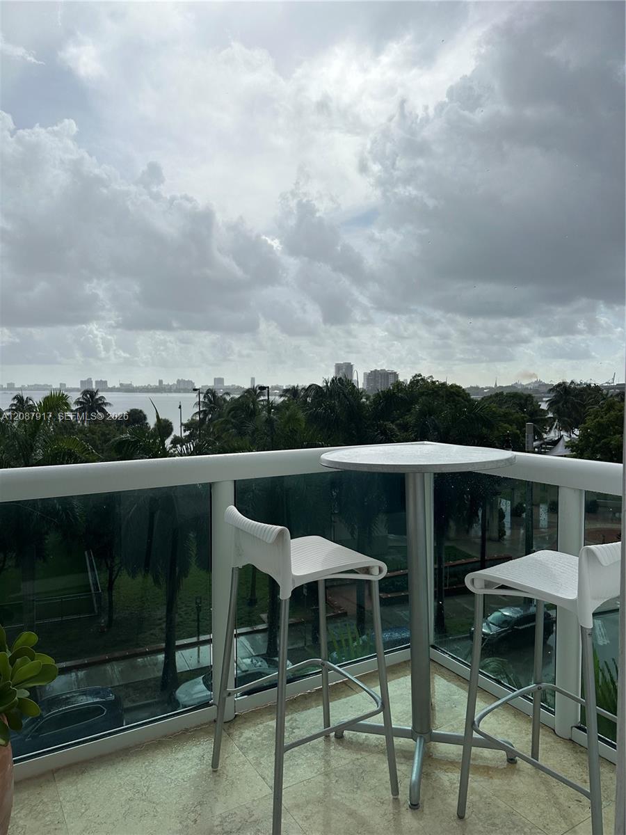 A12087917 Property Photo 16