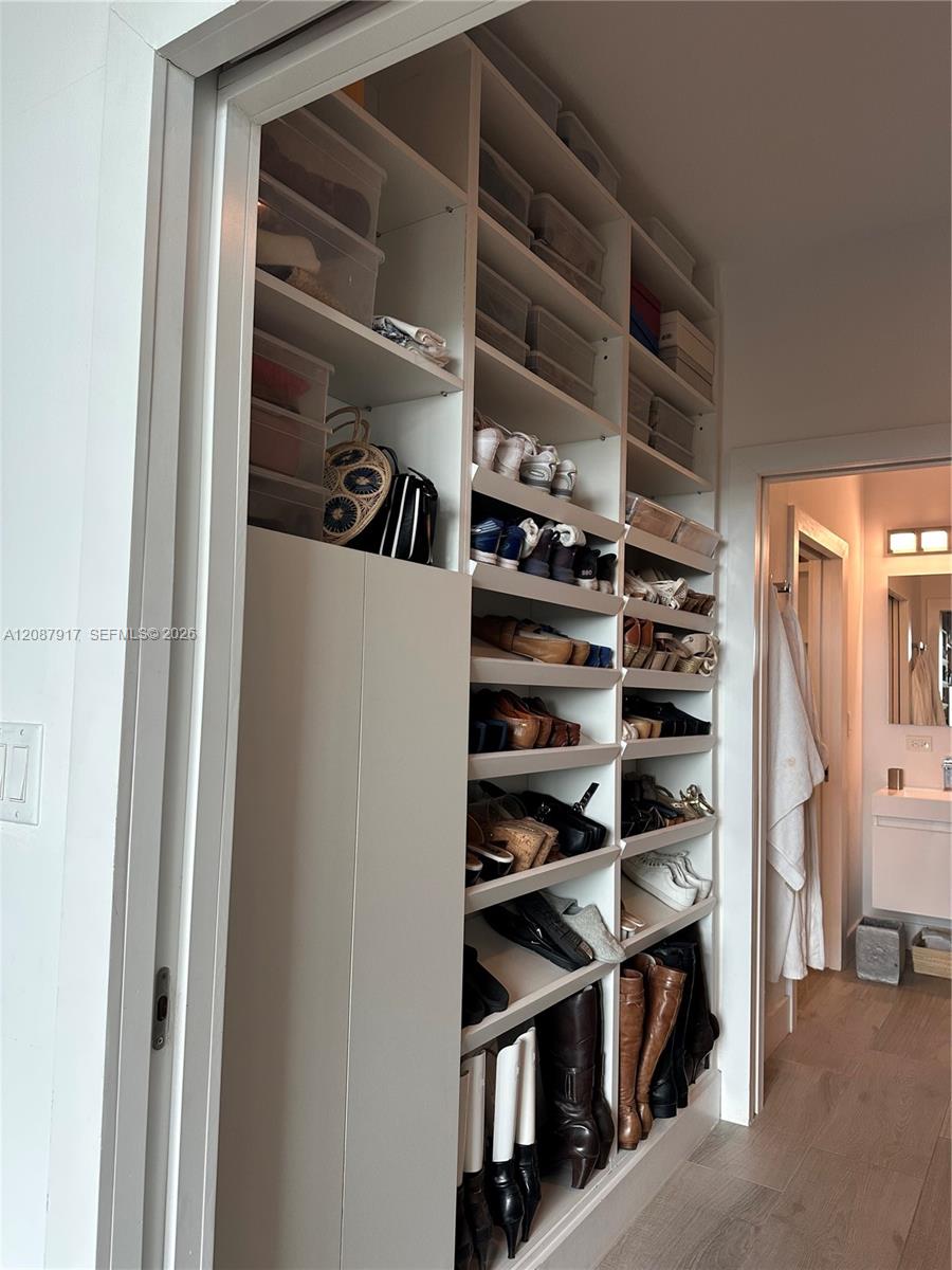 A12087917 Property Photo 20