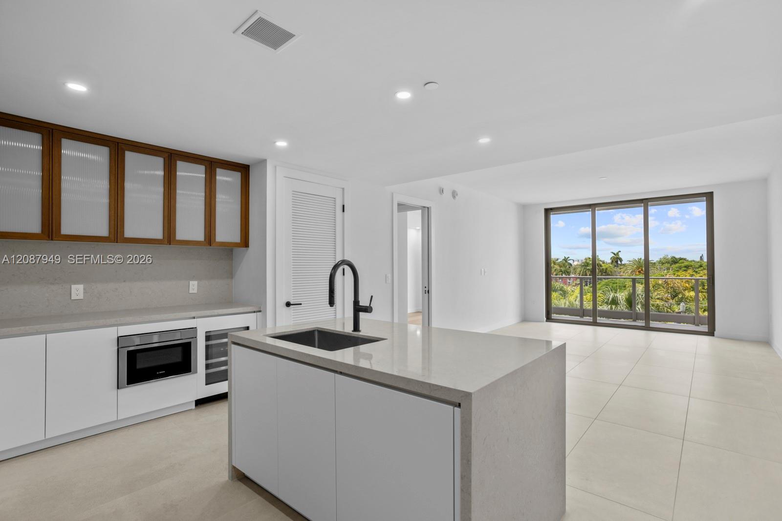 2200 Brickell Avenue 319 Property Photo 6