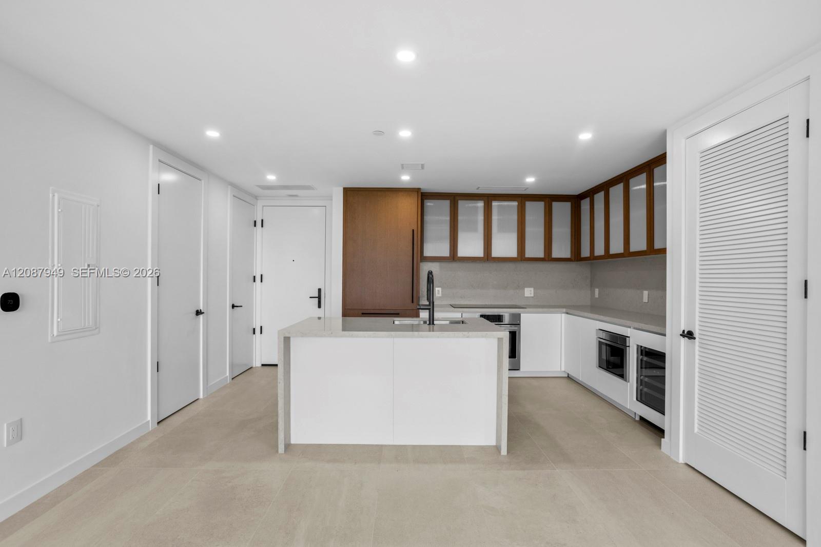 2200 Brickell Avenue 319 Property Photo 9