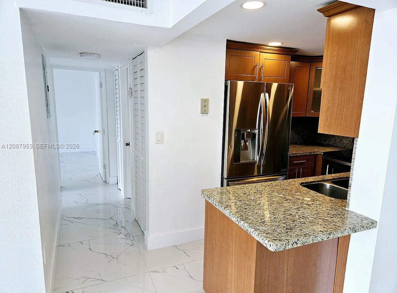 9682 Fontainebleau Boulevard 207 Property Photo 3