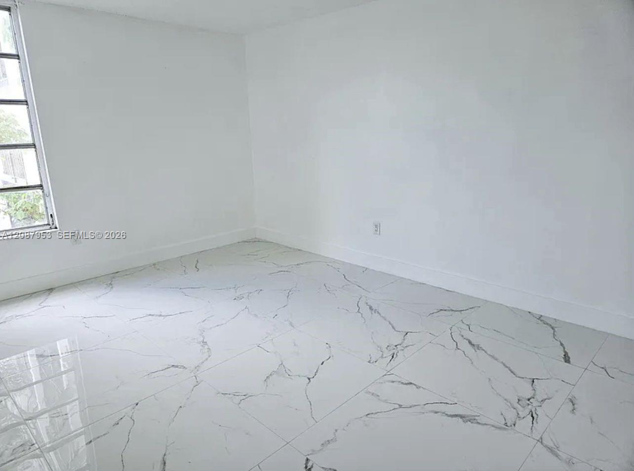 9682 Fontainebleau Boulevard 207 Property Photo 9