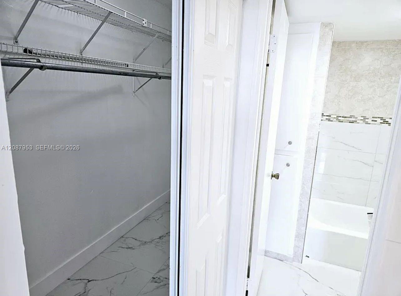 9682 Fontainebleau Boulevard 207 Property Photo 15