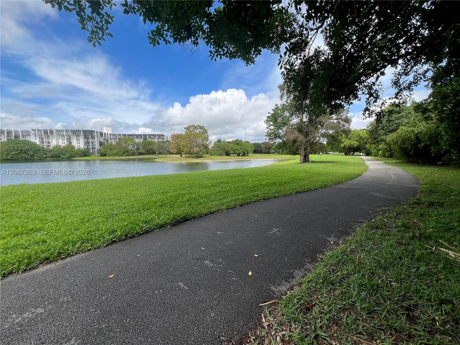9682 Fontainebleau Boulevard 207 Property Photo 19