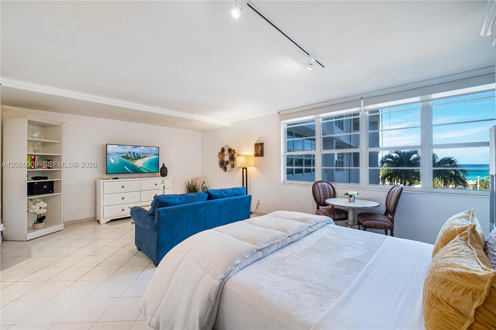 100 Lincoln Road 515 Property Photo 1