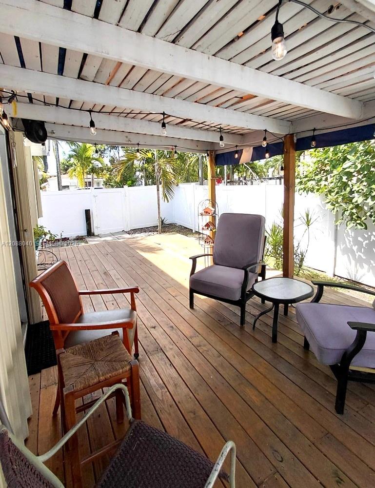 1623 Plunkett Street W Property Photo 11