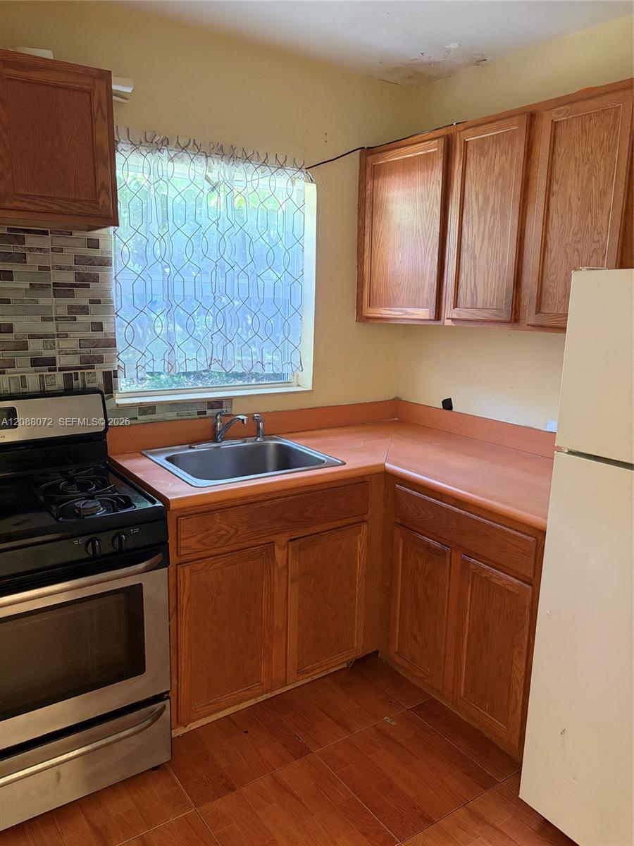 1851 Funston Street B Property Photo 1