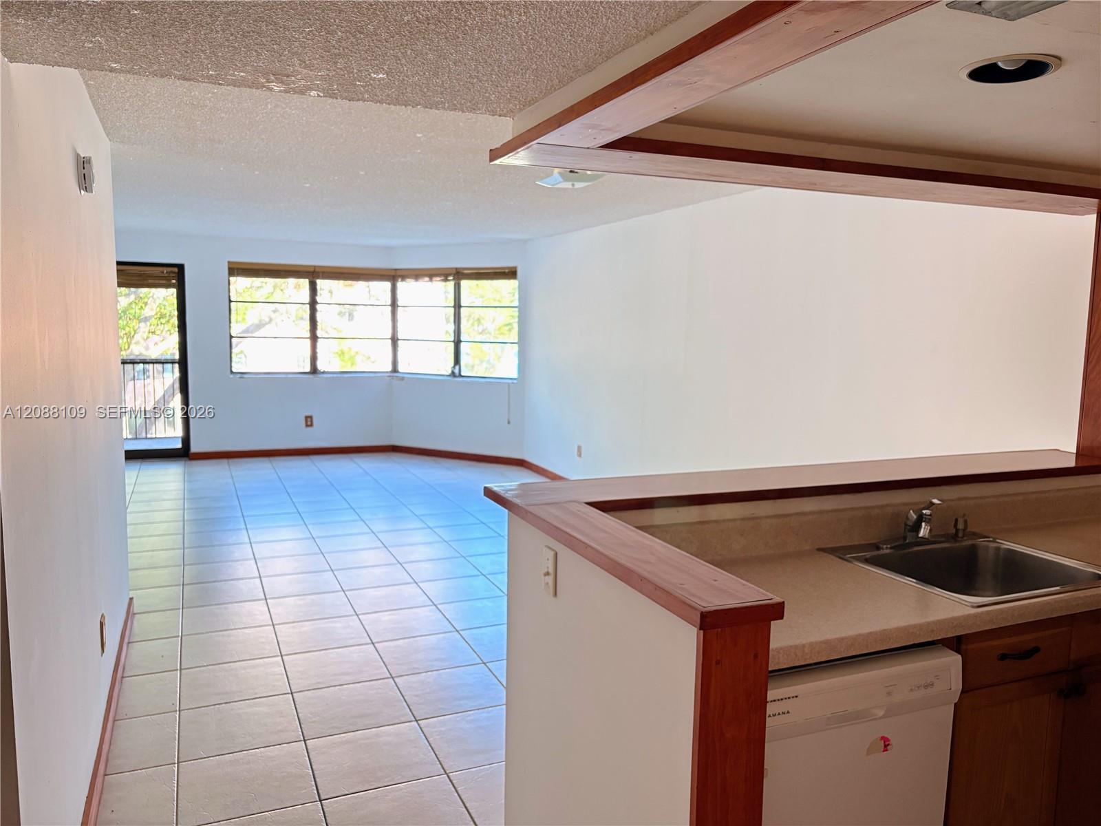 20860 San Simeon Way 303-6 Property Photo 1